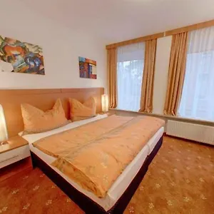 Hotel Evido Center